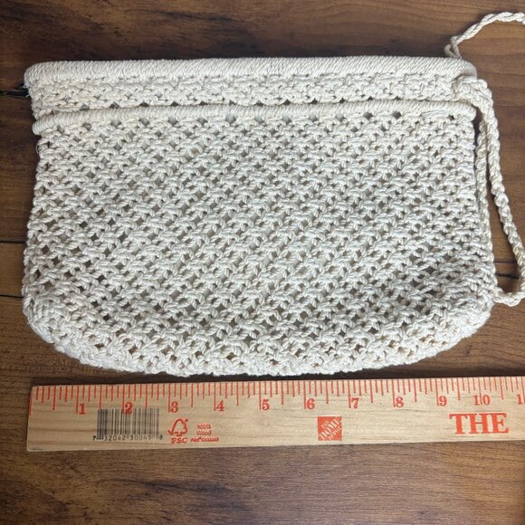 Handmade Macrame Clutch With Wooden Beads & Zipper Closure Boho Retro vintage - Picture 9 of 9